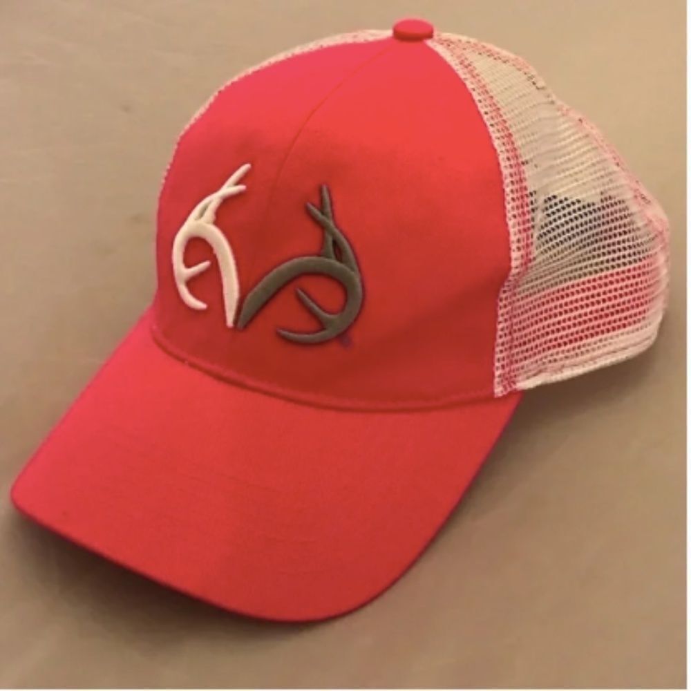 Realtree Pink & White Trucker Hat - Picture 9 of 13